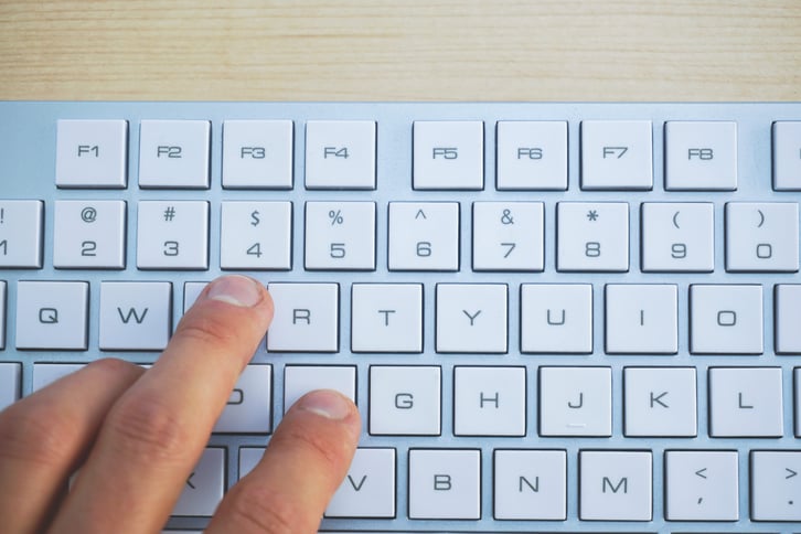hand on keyboard