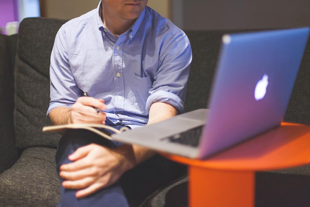 Idioms & Phrasal Verbs in English Business Writing [common mistakes]