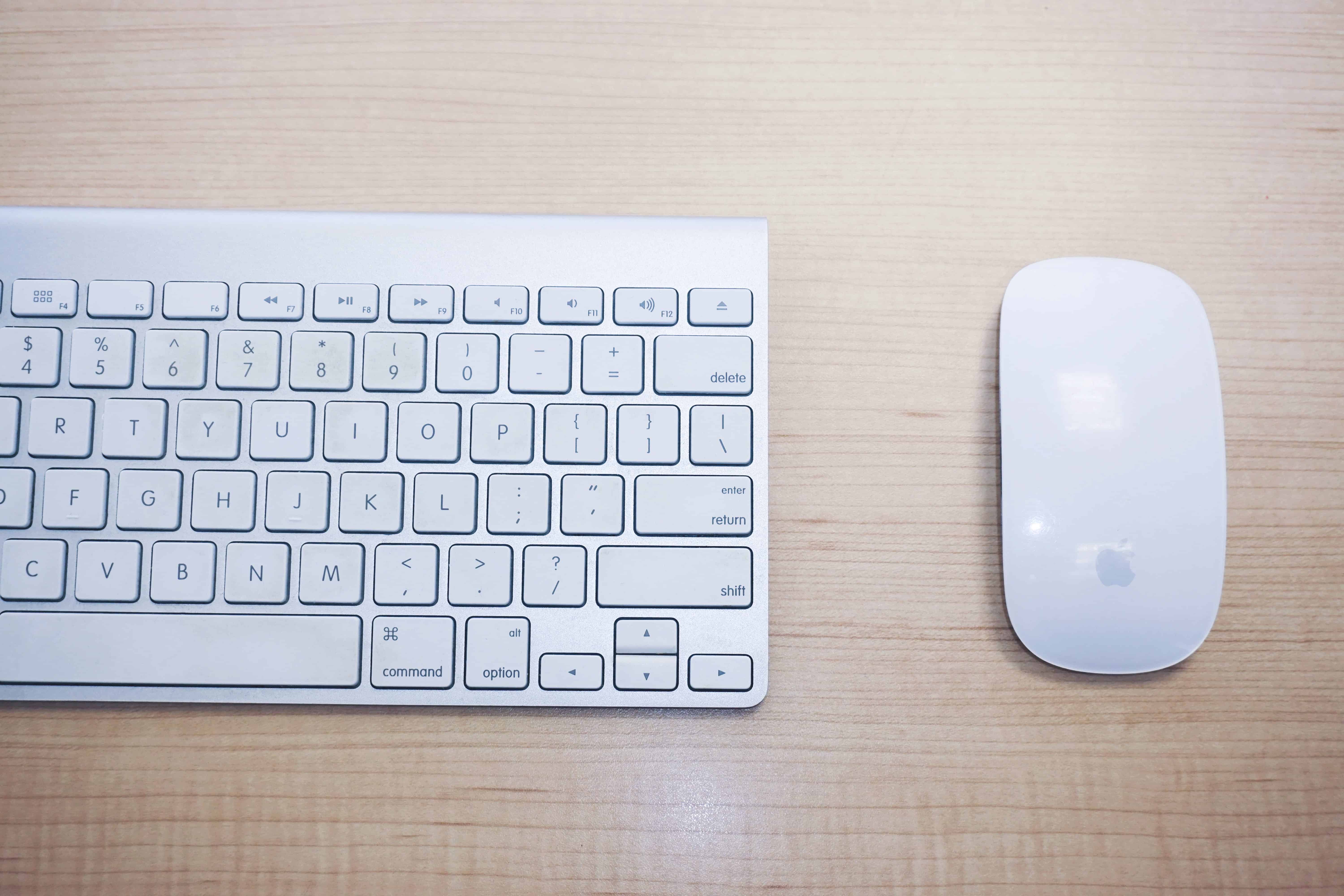 white keyboard and mouse